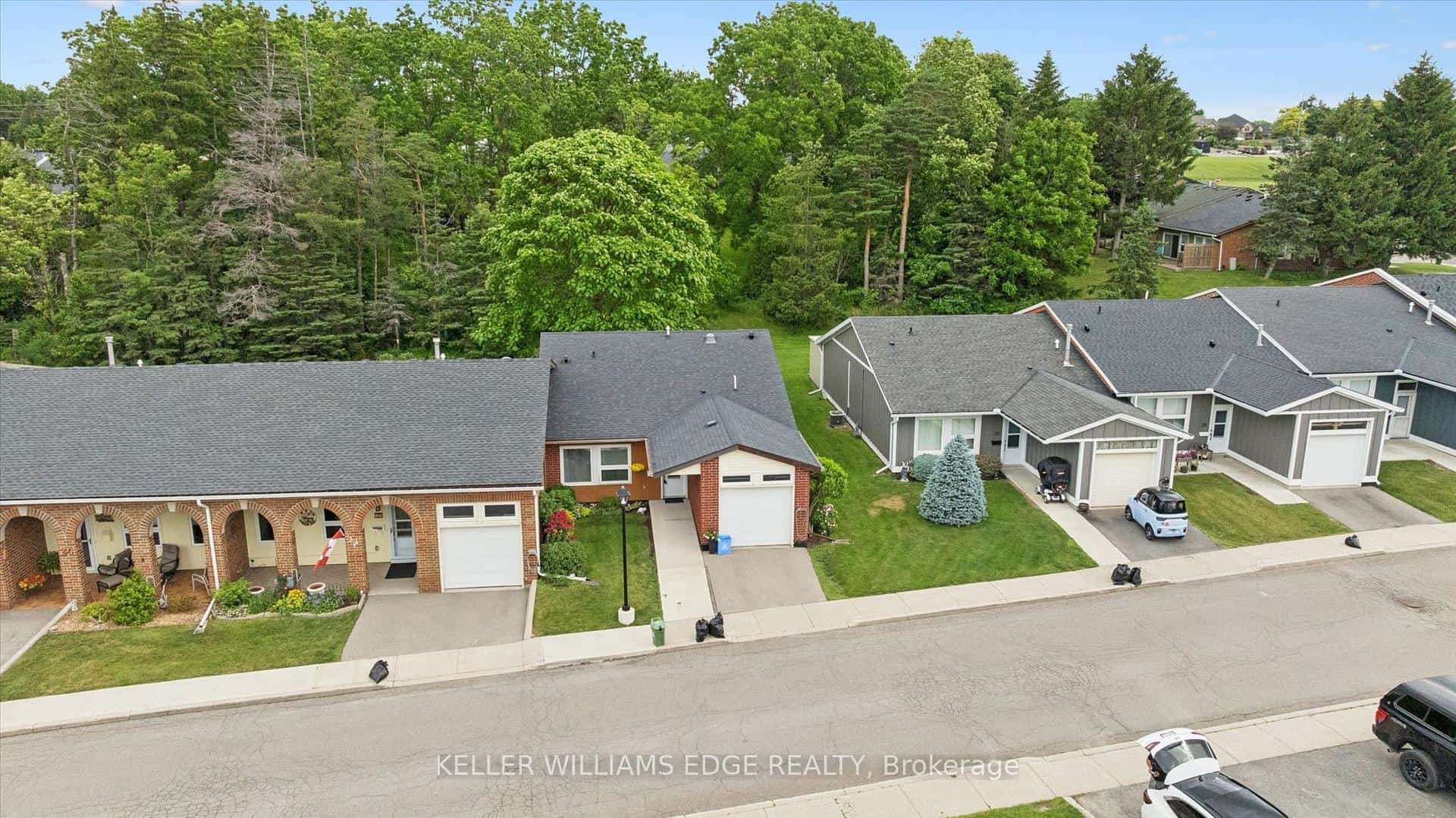 32 Cardinal Mindszenty Boulevard, Hamilton, ON L9B 2M3