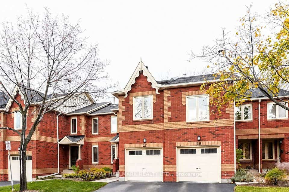2006 Glenada Crescent #17, Oakville, ON L6H 5R9