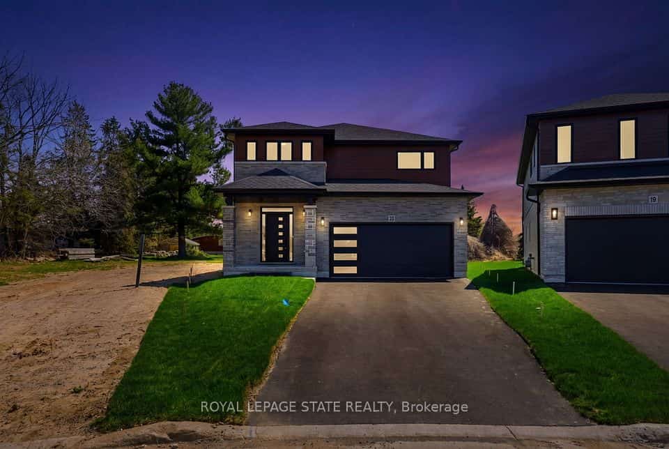 23 Woodvalley Court, Hamilton, ON L9B 2S7