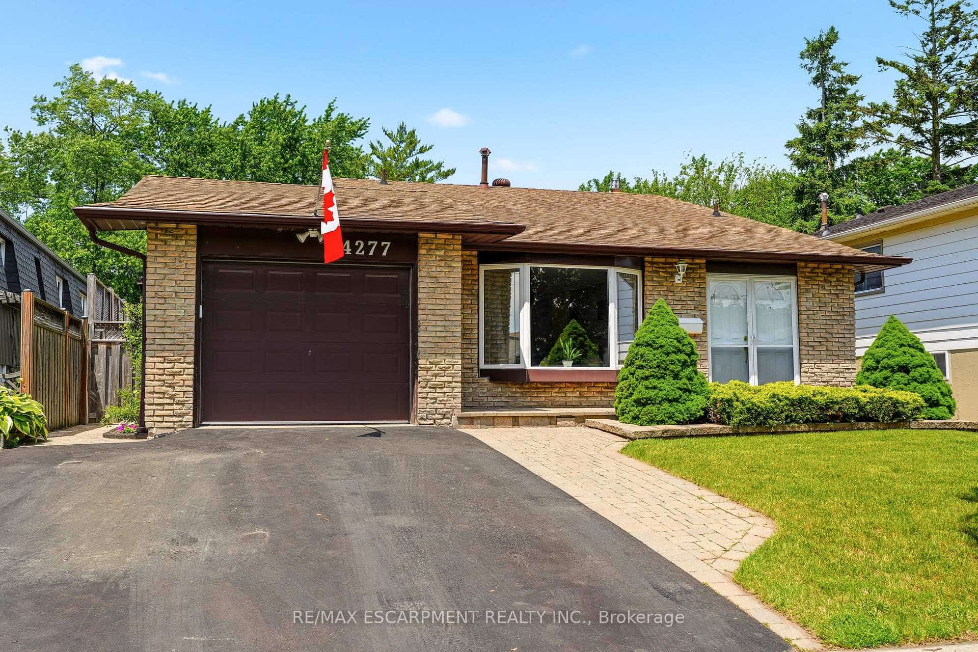 4277 Longmoor Drive, Burlington, ON L7L 5A4