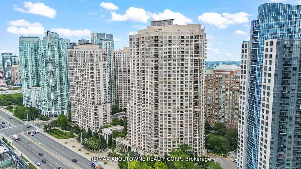 310 Burnhamthorpe Road W #401, Mississauga, ON L5B 4P9