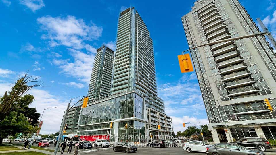 8 Olympic Garden Drive #S803, Toronto, ON M2M 0B9