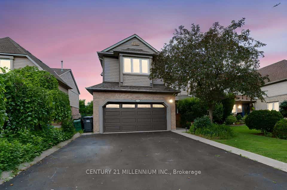 7227 Windrush Court, Mississauga, ON L5N 6K1