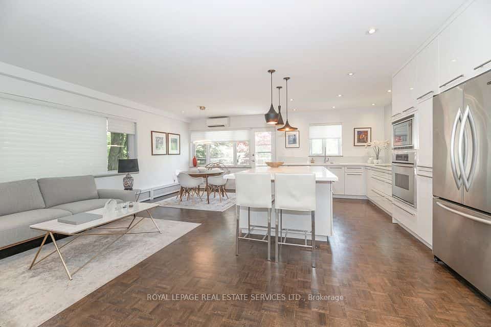 31 Rosedale Road #103, Toronto, ON M4W 2P5