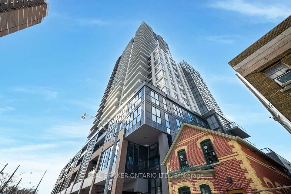 286 Main Street #2602, Toronto, ON M4C 4X4