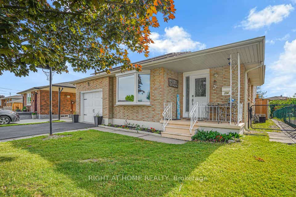 234 Thunderbird Drive, Cambridge, ON N1R 6H5