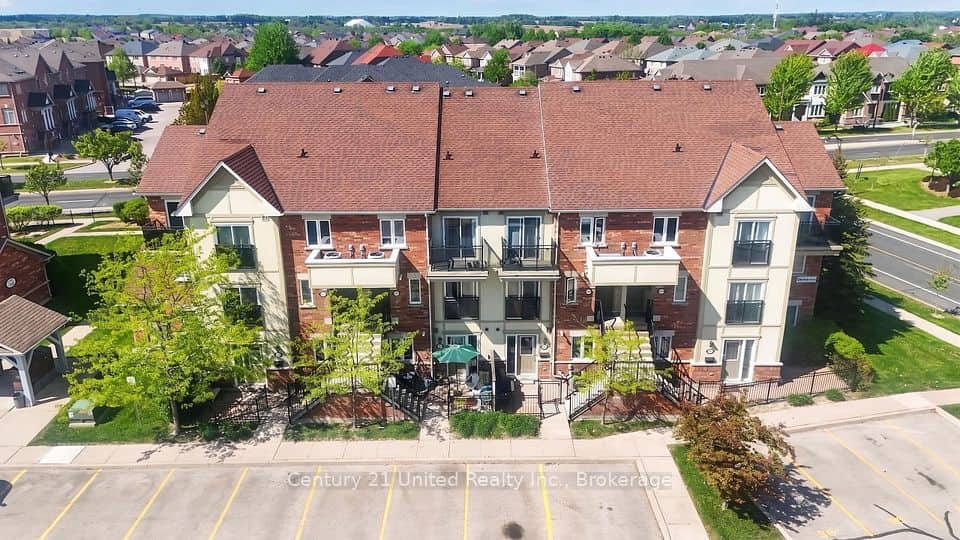 2285 Bur Oak Avenue, Markham