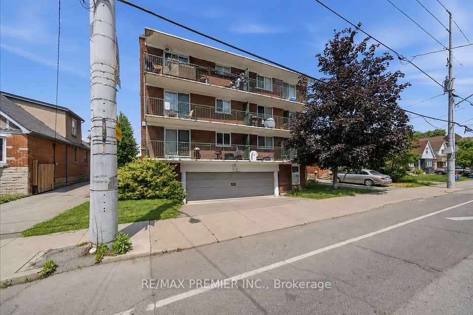 214 Wentworth Street S, Hamilton, ON L8N 2Z4