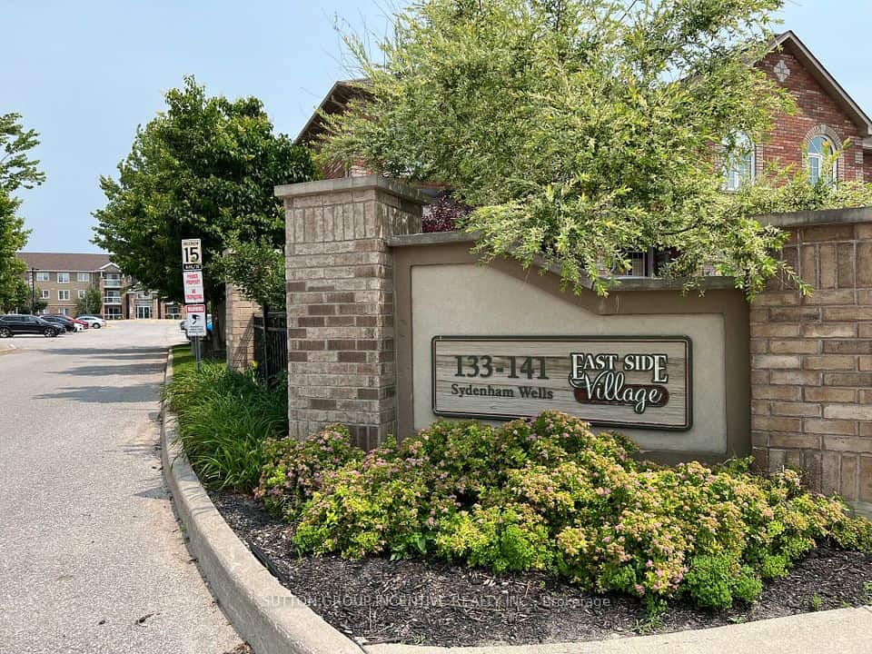 137 Sydenham Wells, Barrie, Barrie