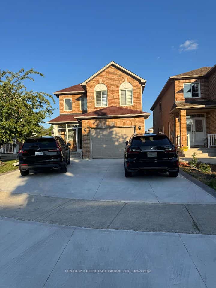 5781 Sidmouth Street, Mississauga, ON L5V 2K3