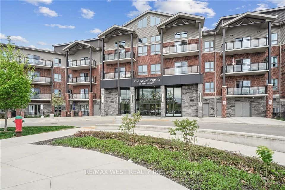 35 Kingsbury Square #413, Guelph, ON N1L 0J4