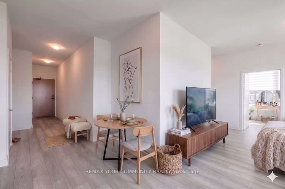 2920 Highway 7 Road #3301, Vaughan, ON L4K 0P4