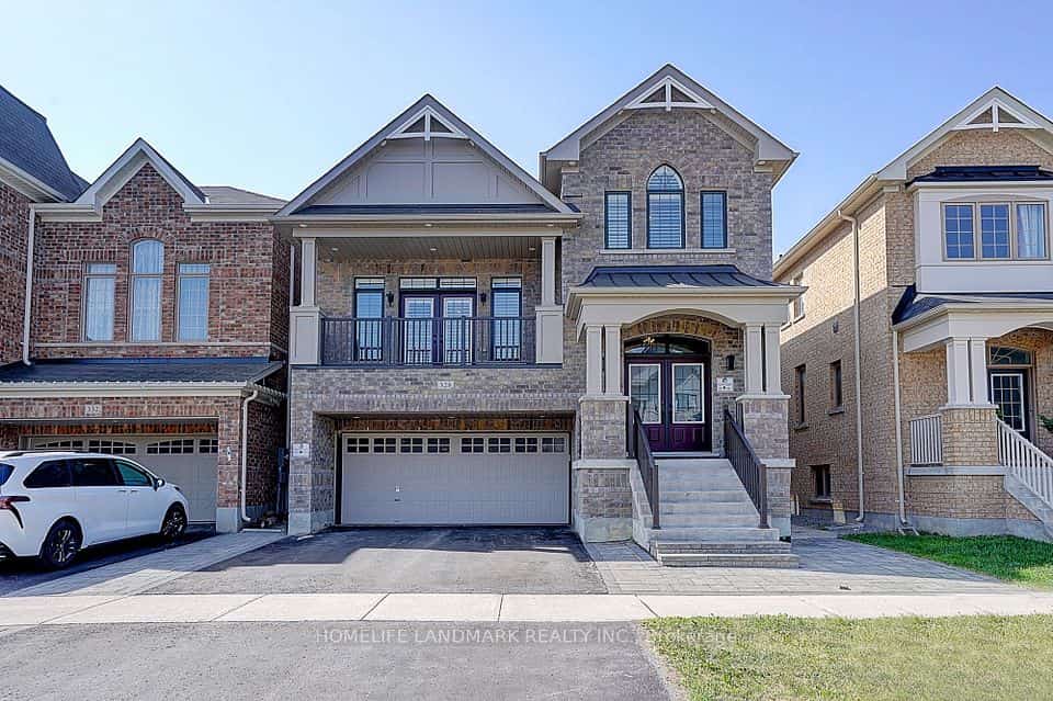328 Baker Hill Boulevard, Whitchurch-Stouffville, ON L4A 4P3