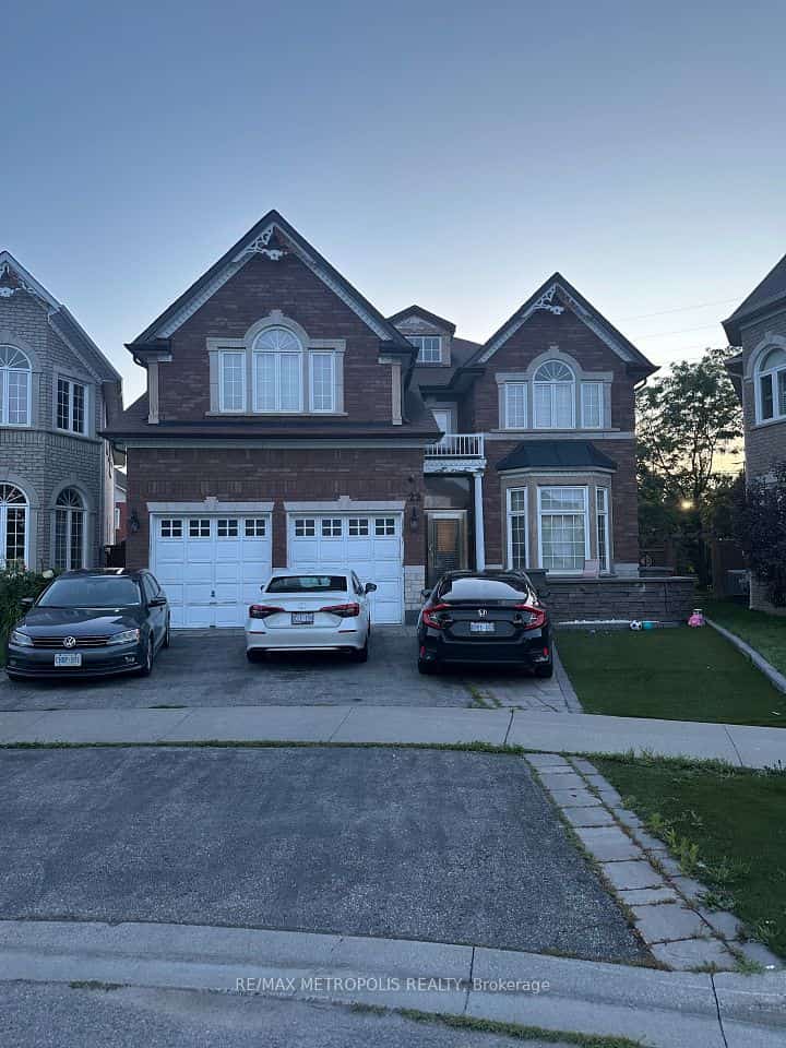 22 Stammers Drive, Ajax, ON L1T 0L5