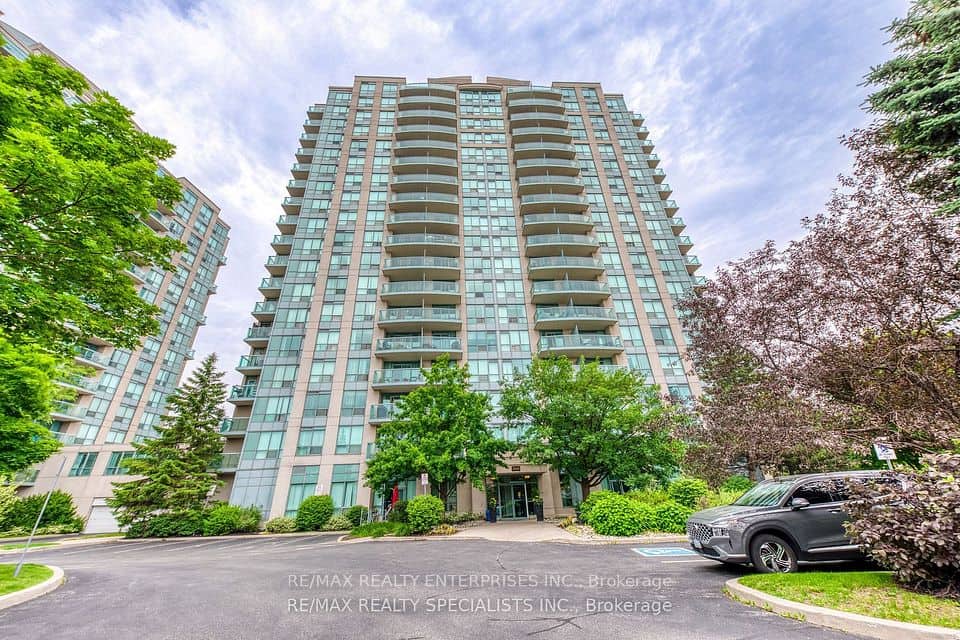 2545 Erin Centre Boulevard N, Mississauga
