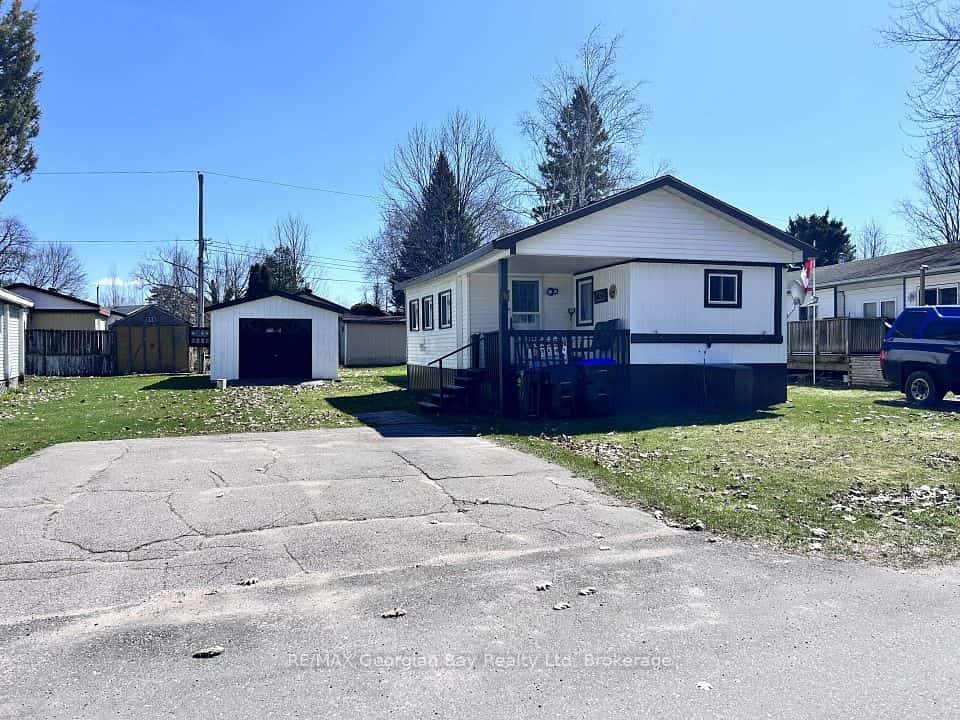 3 Northland Road, Midland, ON L4R 0B9