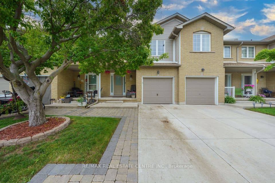 76 Frances Avenue, Hamilton