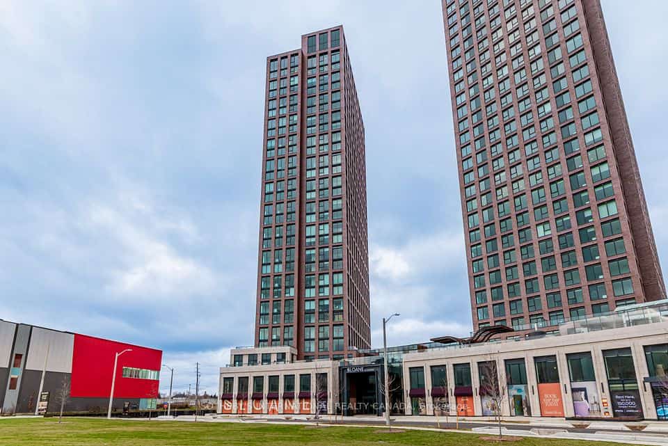 29 York Garden Way #2203, Toronto, ON M6A 2V1