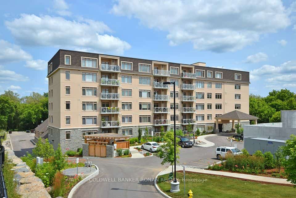 149 Church Street #401, King, ON L0G 1T0