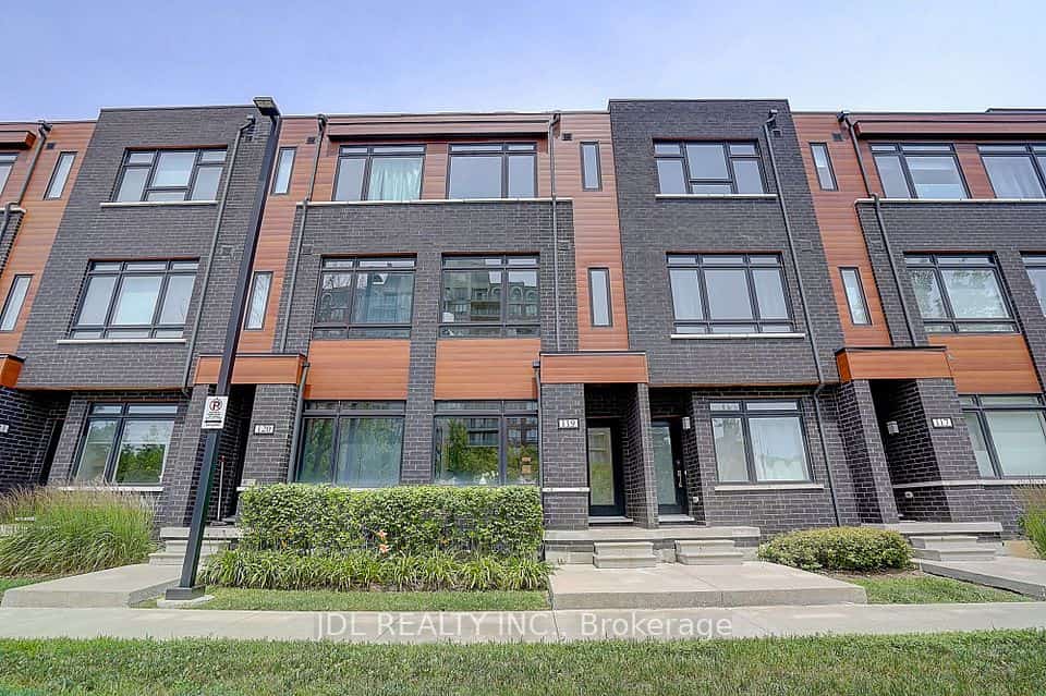370 D Red Maple Road #119, Richmond Hill, ON L4C 5T4