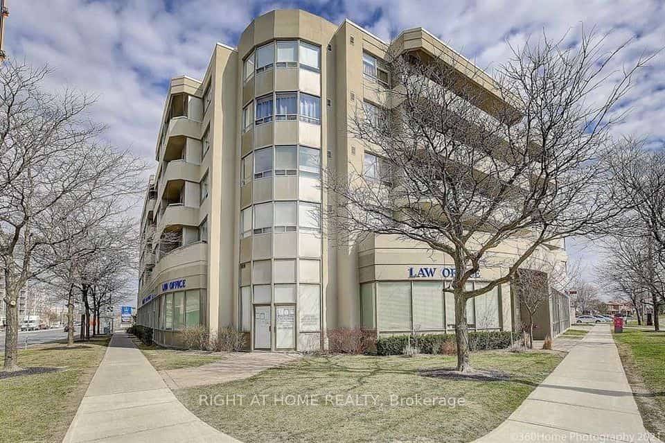 555 Wilson Hts Boulevard #215, Toronto, ON M3H 6B5