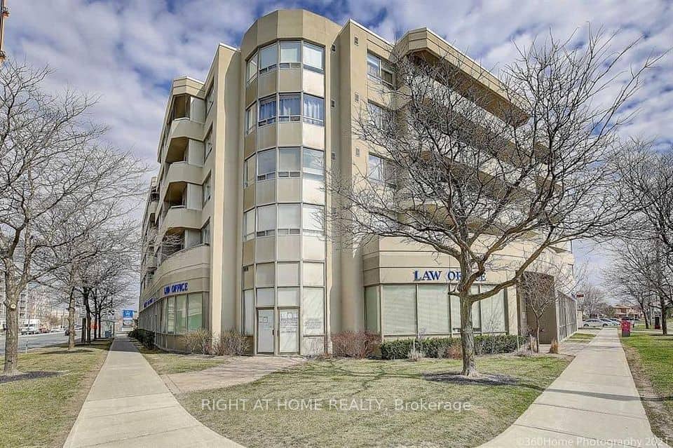 555 Wilson Heights Boulevard, Toronto
