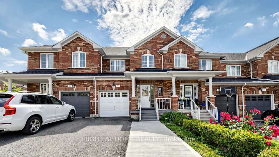 80 Barr Crescent, Aurora, ON L4G 0C1