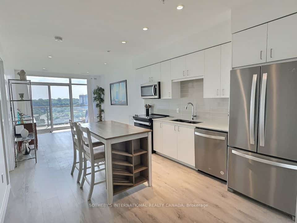 15 Glebe Street #1107, Cambridge, ON N1S 2L8