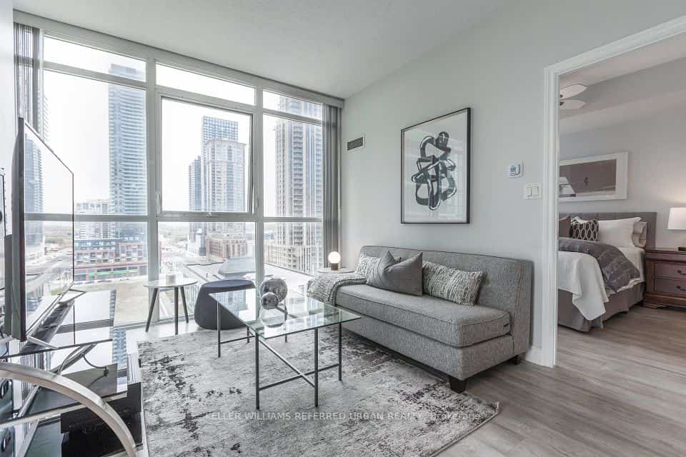 4070 Confederation Parkway #1107, Mississauga, ON L5B 0E9