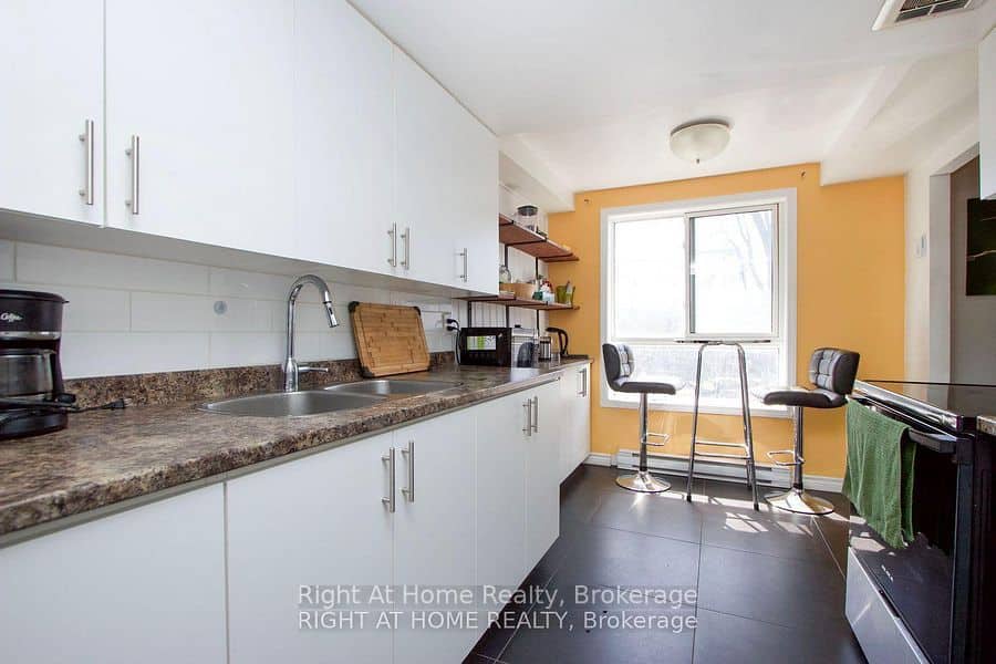 53 Taunton Road E, Oshawa