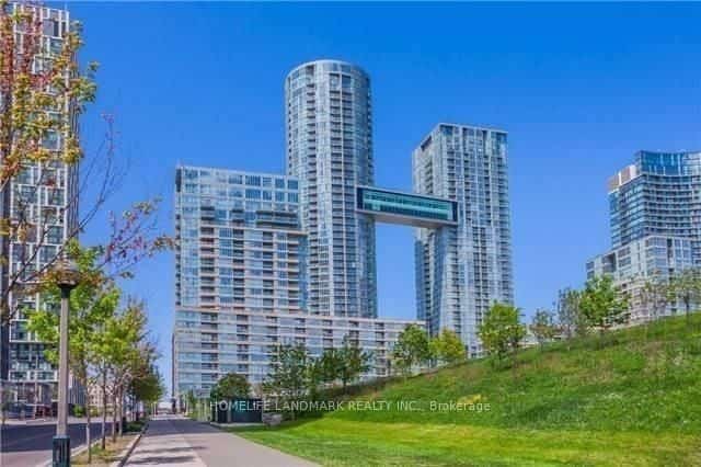26 Capreol Court #G17, Toronto, ON M5V 4A3