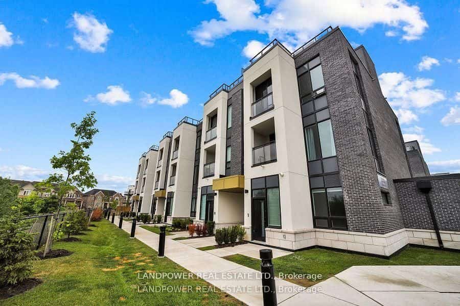 3010 Trailside Drive #157, Oakville, ON L6M 4M2