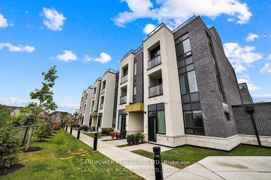 3010 Trailside Drive, Oakville