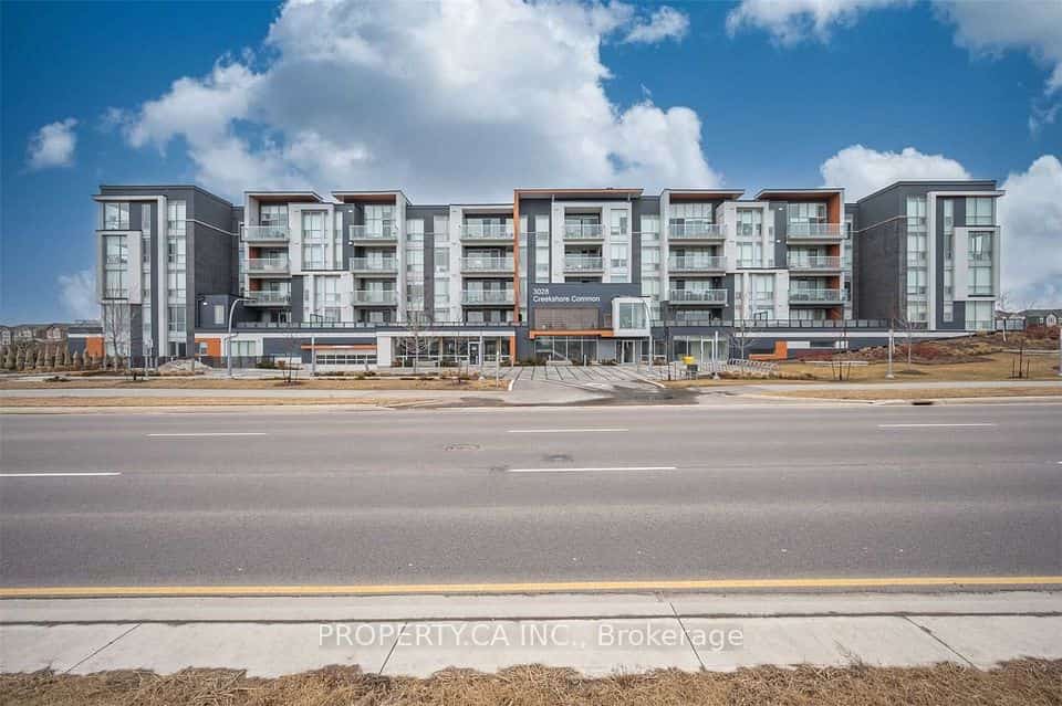 3028 Creekshore Common #205, Oakville, ON L6M 5K6