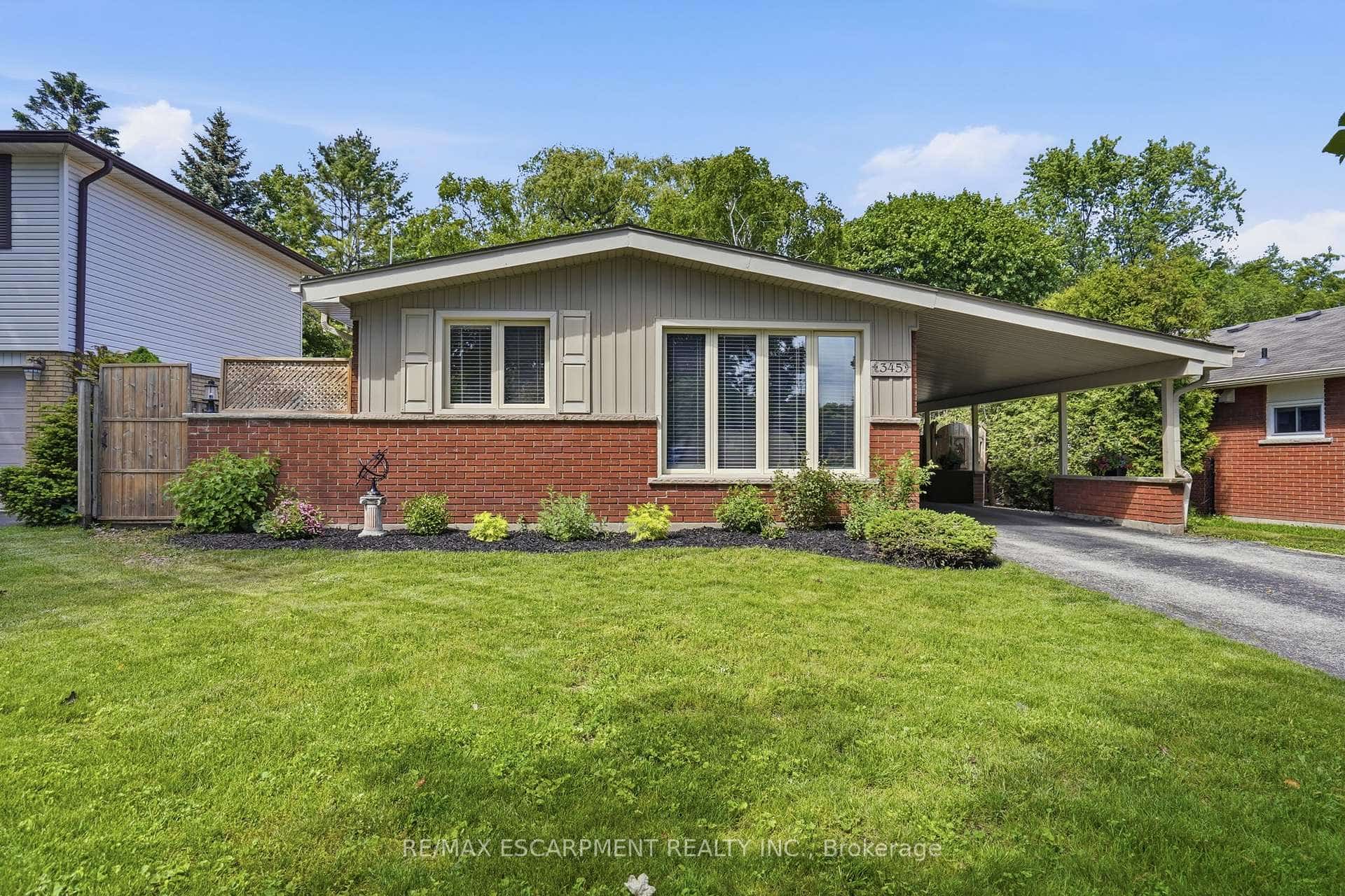 345 ERINDALE Drive, Burlington, ON L7L 4T3