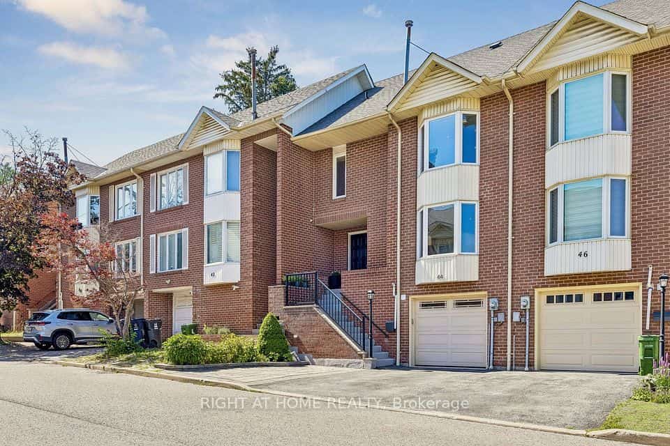 44 Protea Gardens, Toronto, ON M2K 2W6