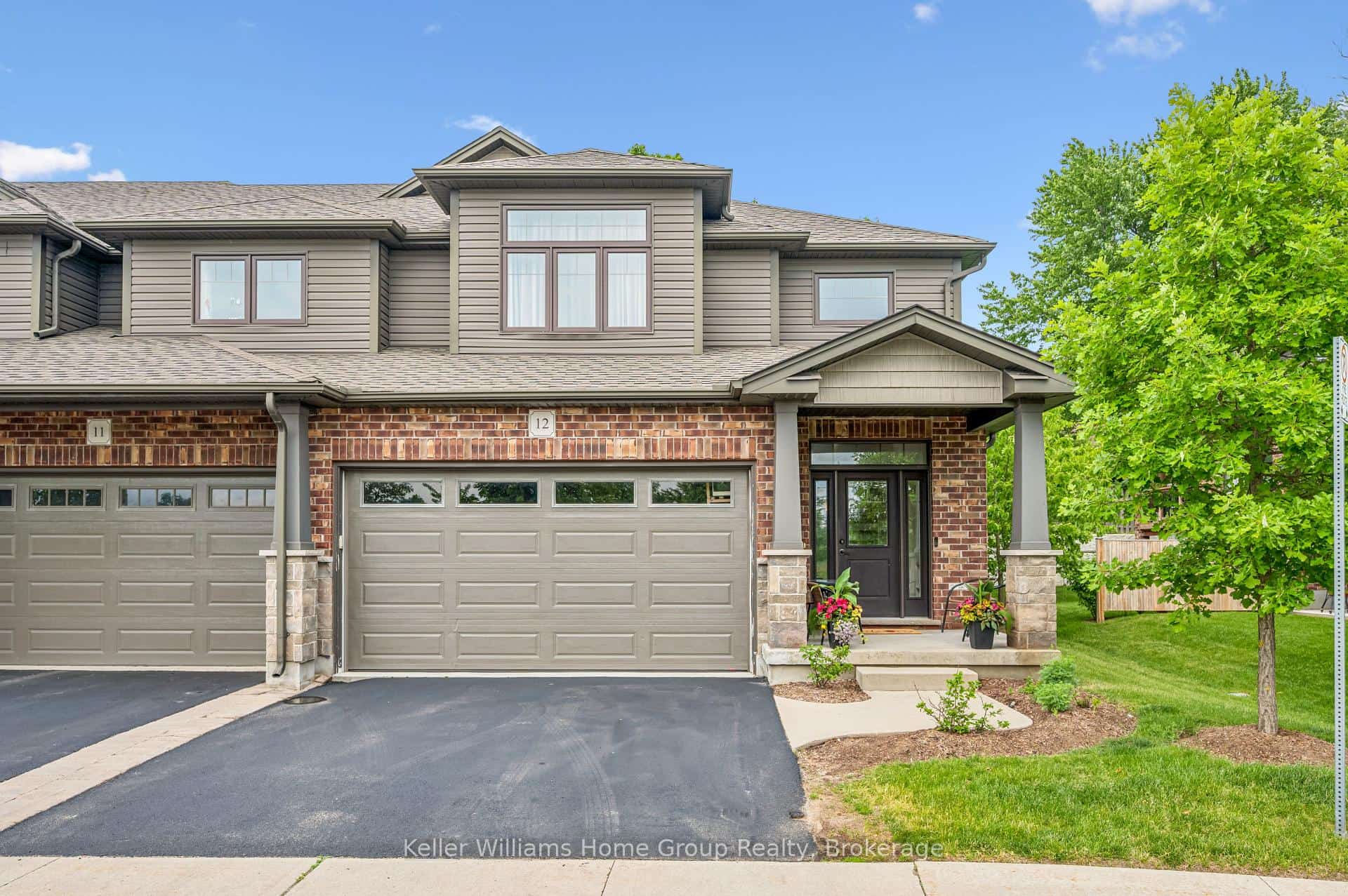 254 Gosling Gardens #12, Guelph, ON N1L 0M4