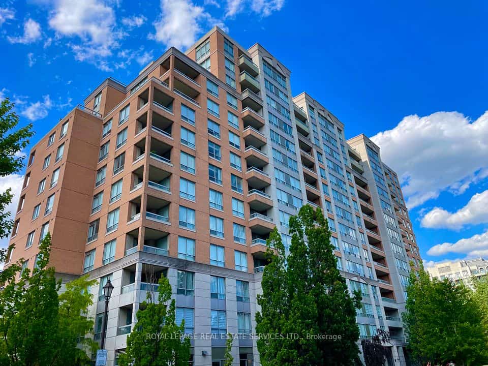 29 Northern Heights Drive #203, Richmond Hill, ON L4B 4L8