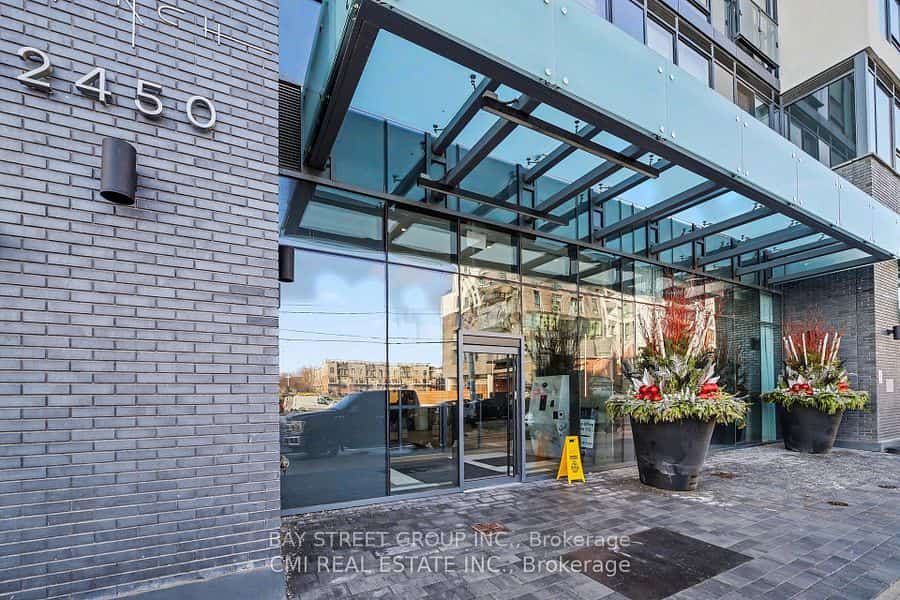 2450 Old Bronte Road #231, Oakville, ON L5M 5P6