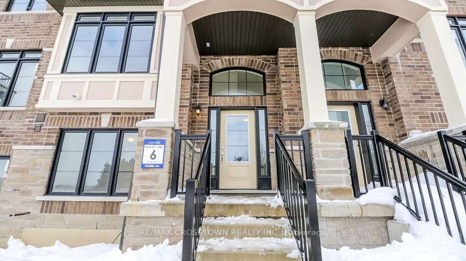 1227 Corm Street, Innisfil, ON L9S 4T9