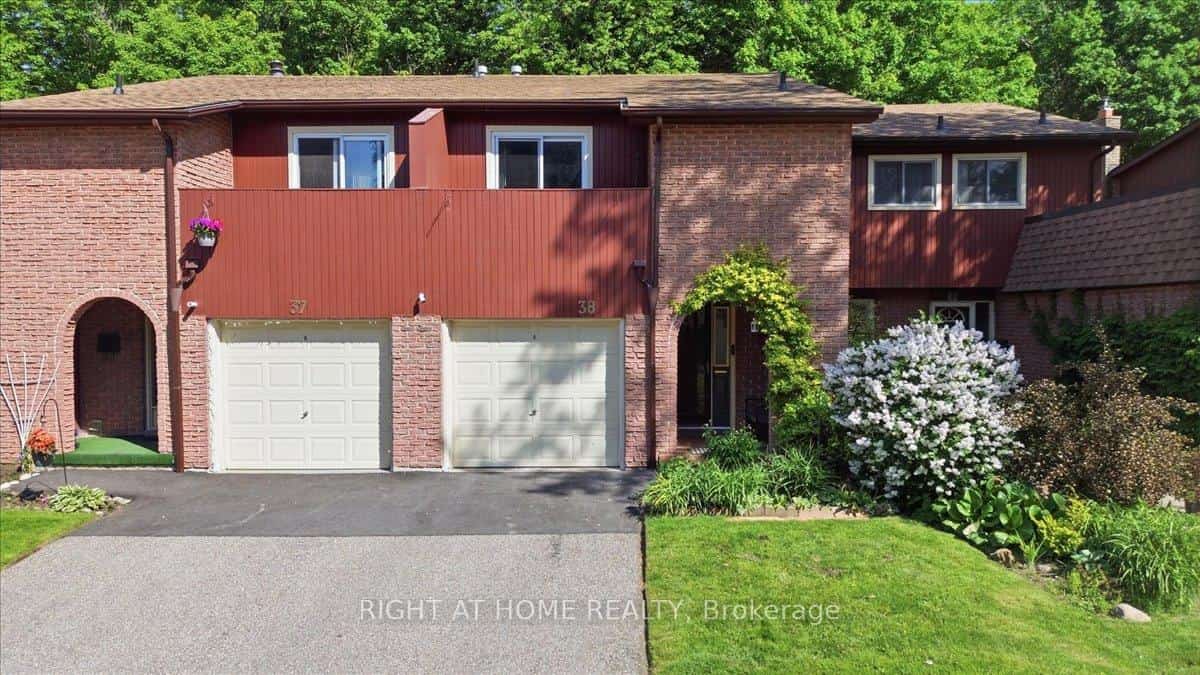 2301 Cavendish Drive #38, Burlington, ON L7P 3M3