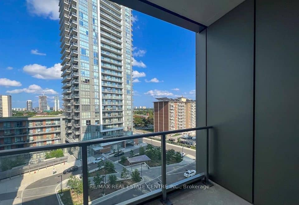 36 Forest Manor Road E, Toronto