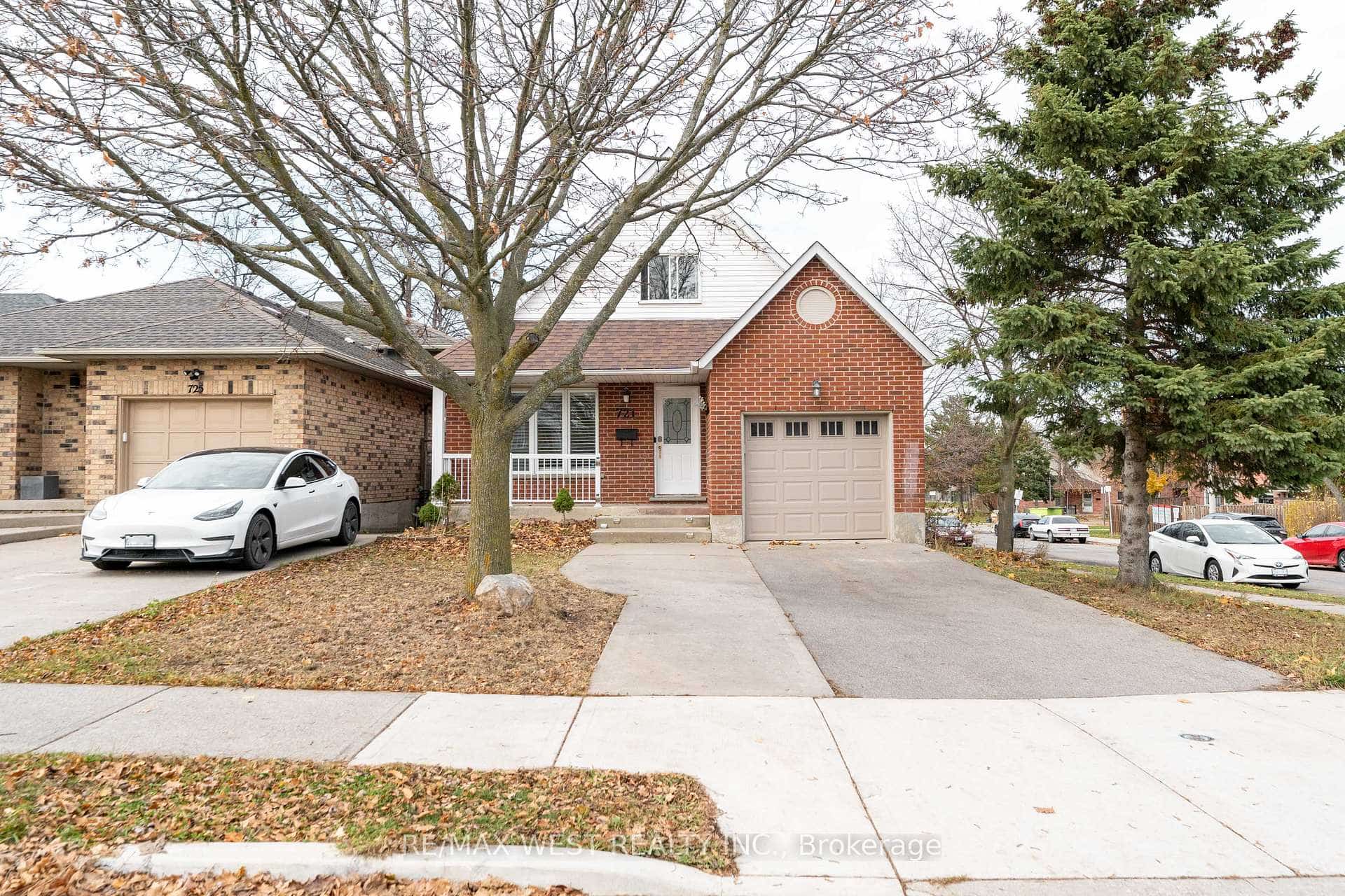 721 Acadia Drive, Hamilton, ON L8W 3V2