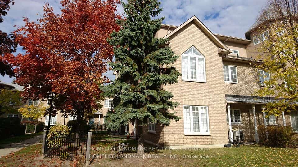 18 St. Moritz Way #13A, Markham, ON L3R 4G2