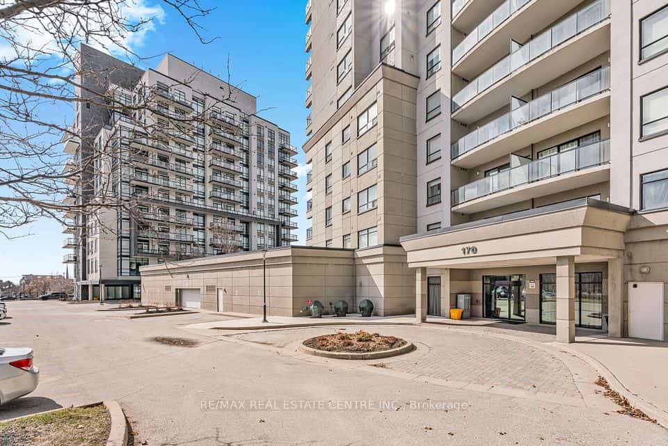 170 Water Street N #501, Cambridge, ON N1R 3B6