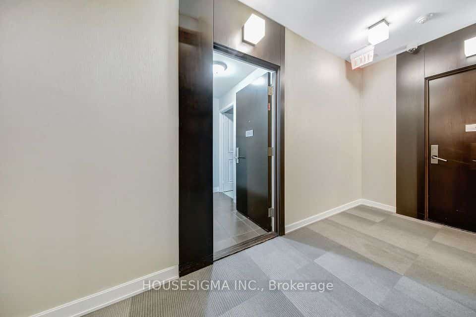 60 Absolute Avenue #507, Mississauga, ON L4T 0A9