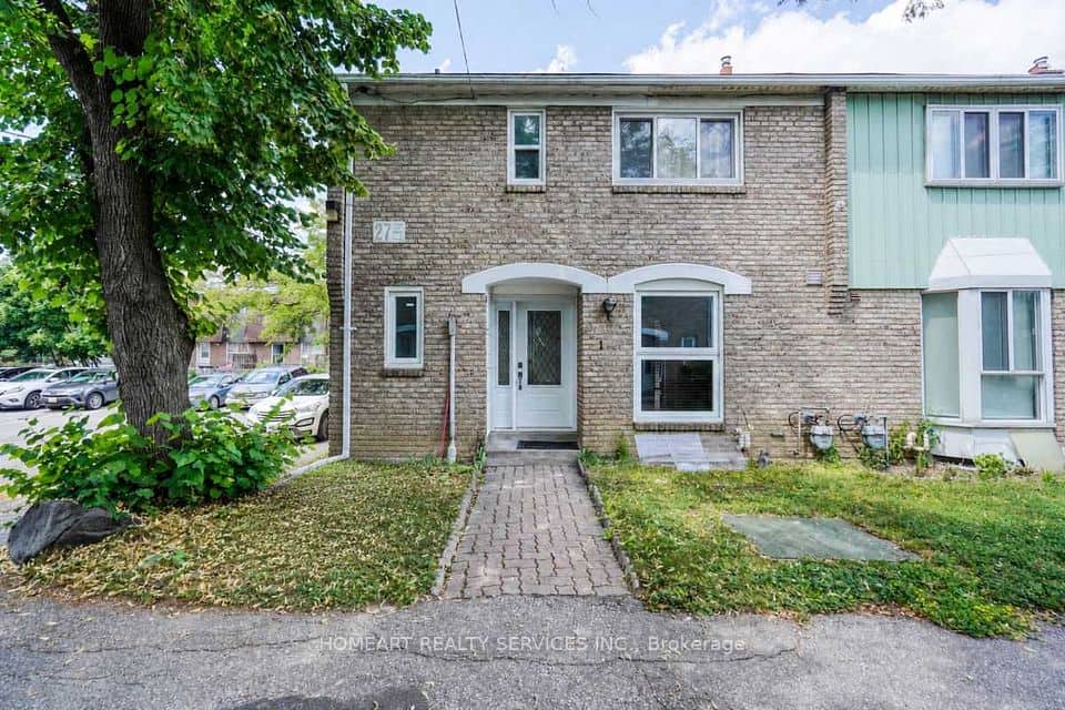 27 Gosford Boulevard, Toronto