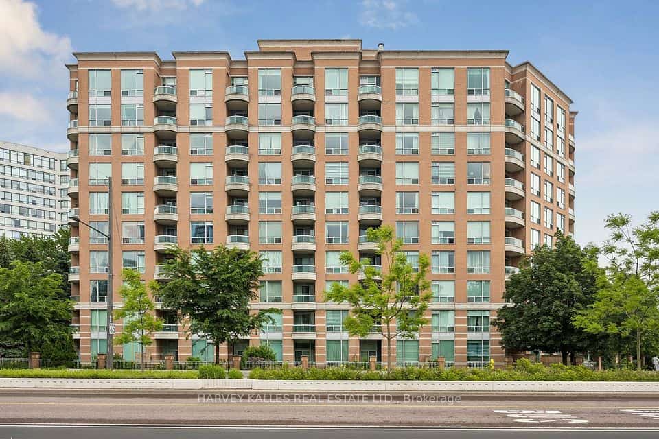 745 New Westminster Drive #302, Vaughan, ON L4J 8J9