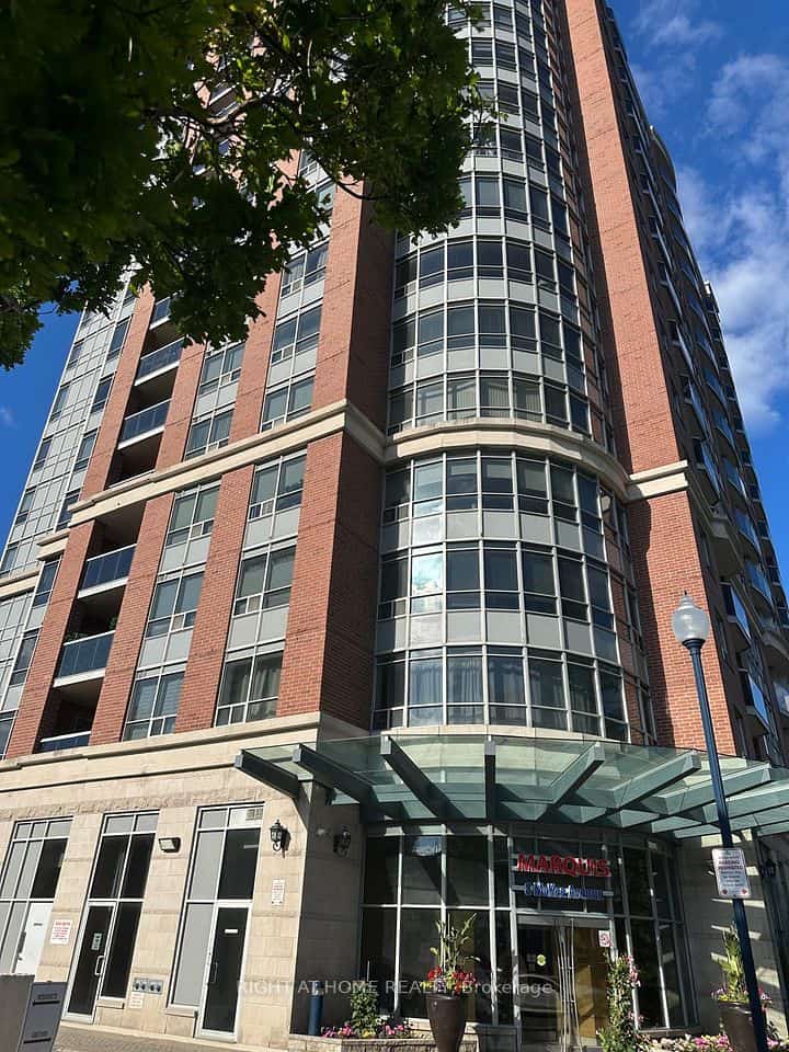 8 Mckee Avenue #201, Toronto, ON M2N 7E5