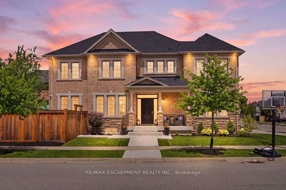 4645 Doug Wright Drive, Burlington, ON L7M 0L3